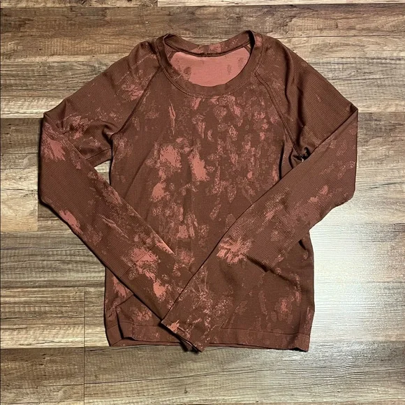 lululemon athletica Brown Tie-Dye Long Sleeve Tee - Picture 1 of 5